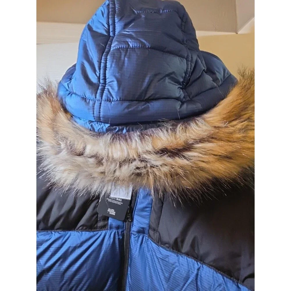 Lands' End 600 Fill Down Puffer Jacket Men's Small Blue Black Faux Fur Hood NWT